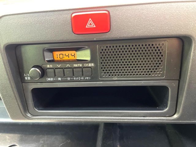 DAIHATSU HIJET TRUCK 4WD 2018 Image 31