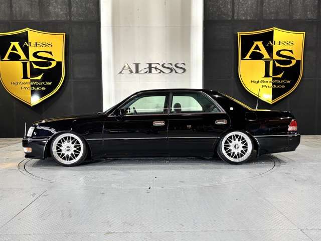 TOYOTA CROWN SEDAN 1998 Image 31