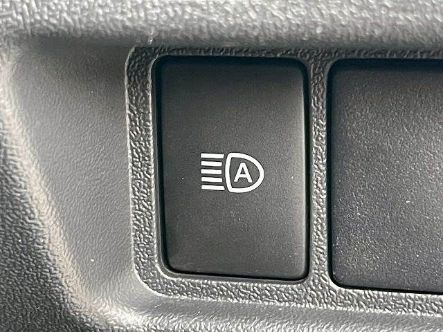 TOYOTA HIACE VAN 2WD 2023 Image 31