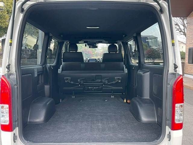 TOYOTA HIACE VAN 2WD 2023 Image 31