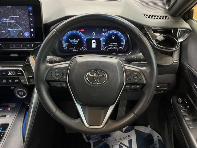 TOYOTA HARRIER 2WD 2023 Image 31