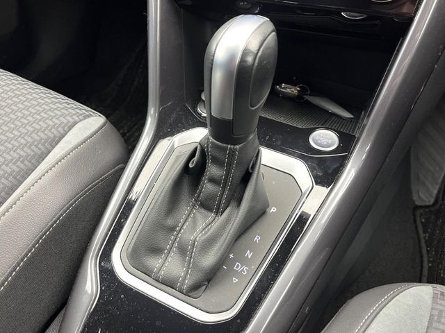 VOLKSWAGEN T-ROC 2020 Image 31