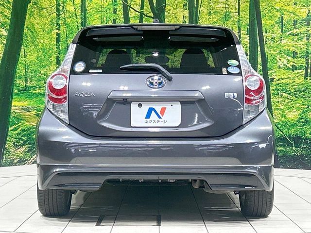 TOYOTA AQUA 2013 Image 31