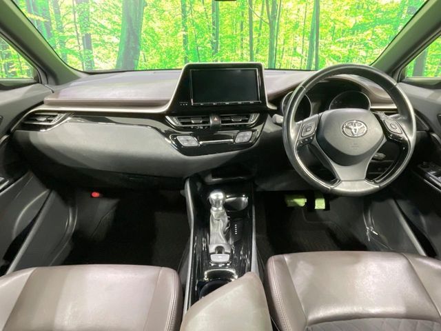 TOYOTA C-HR 2017 Image 31