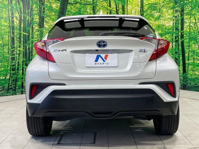 TOYOTA C-HR 2017 Image 31