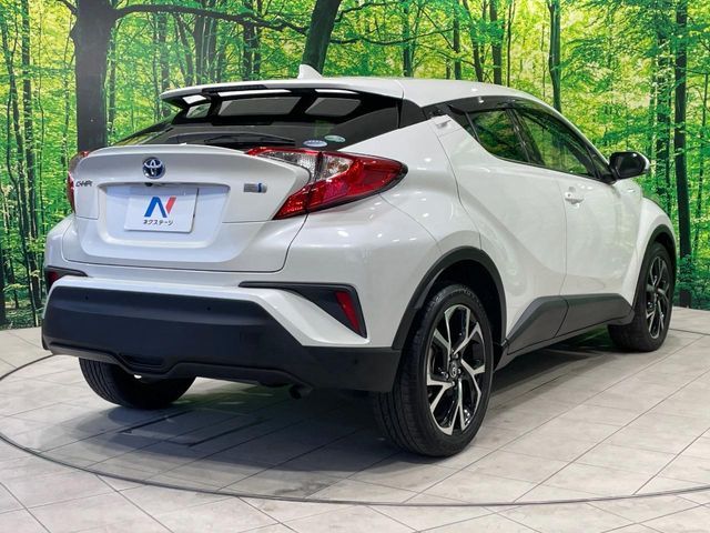 TOYOTA C-HR 2017 Image 31