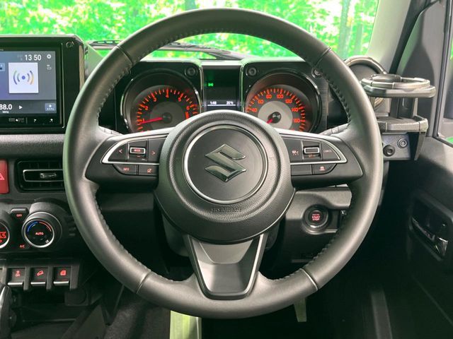 SUZUKI JIMNY NOMADE 2025 Image 31