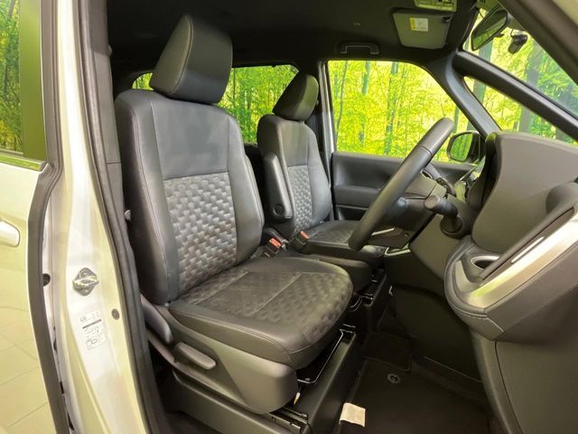 TOYOTA VOXY 2024 Image 31