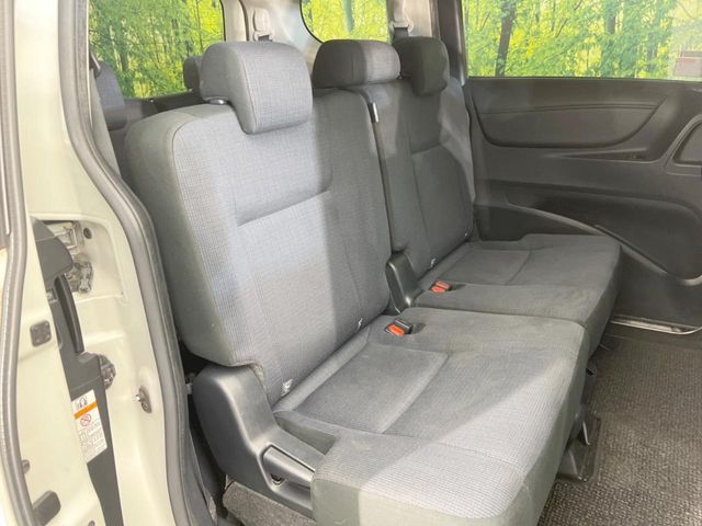 TOYOTA SIENTA 2016 Image 31