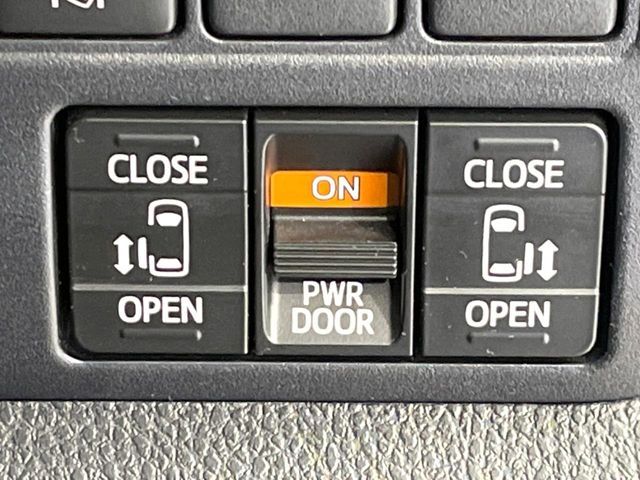 TOYOTA NOAH 2019 Image 31