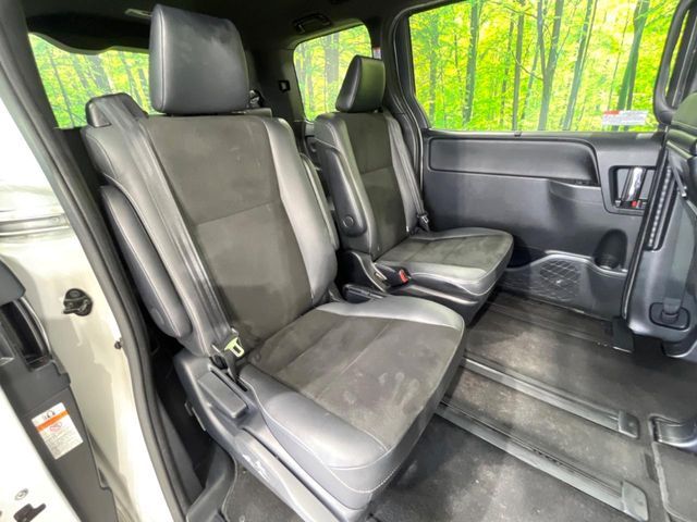 TOYOTA NOAH 2019 Image 31