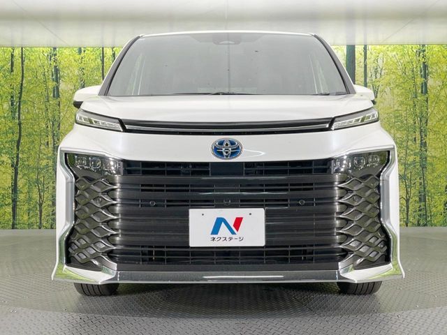 TOYOTA VOXY HYBRID 2025 Image 31