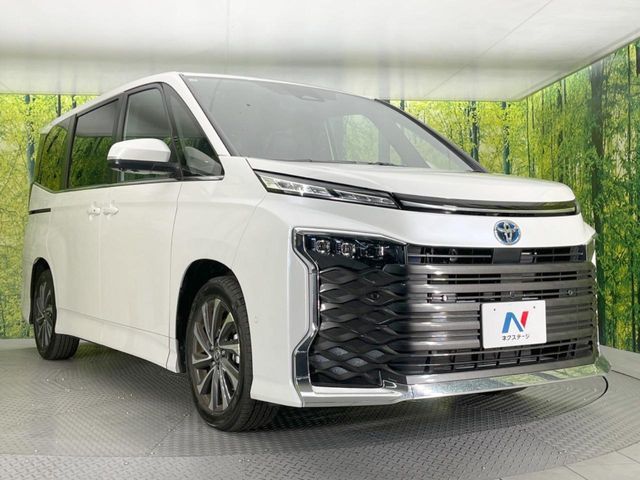 TOYOTA VOXY HYBRID 2025 Image 31