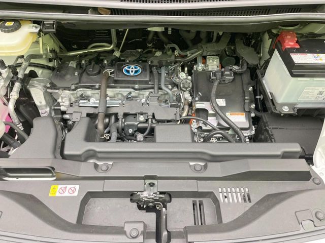 TOYOTA VOXY HYBRID 2025 Image 31