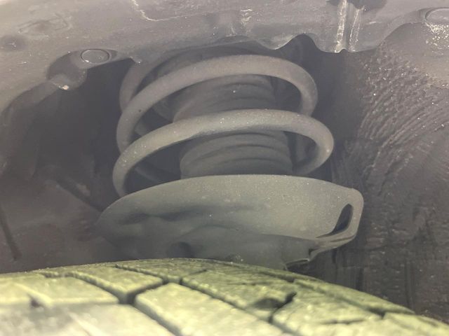 TOYOTA PRIUS 2017 Image 31