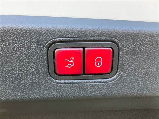 MERCEDES BENZ CLS CL 2018 Image 31