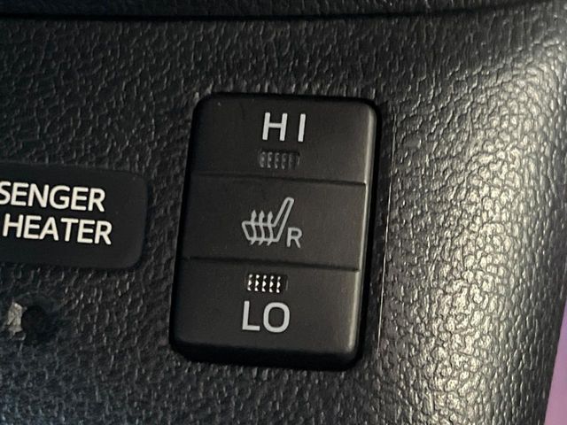 TOYOTA PRIUS 2016 Image 31