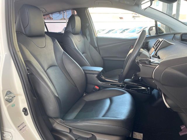 TOYOTA PRIUS 2016 Image 31