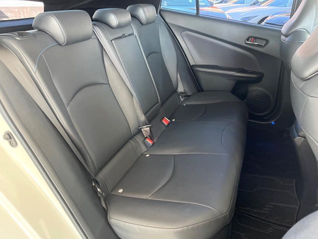 TOYOTA PRIUS 2016 Image 31