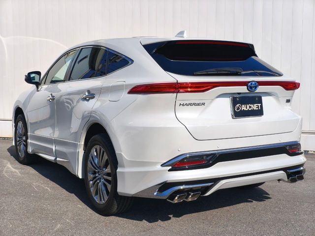 TOYOTA HARRIER HYBRID 2023 Image 31