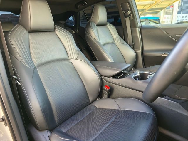 TOYOTA HARRIER HYBRID 2023 Image 31