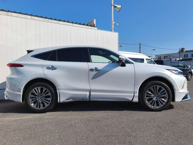 TOYOTA HARRIER HYBRID 2023 Image 31