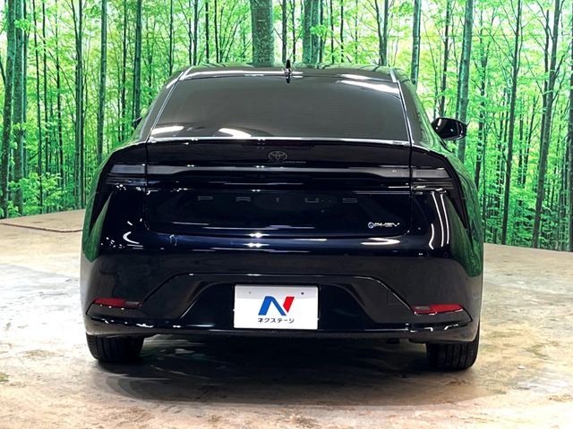 TOYOTA PRIUS PHV 2024 Image 31