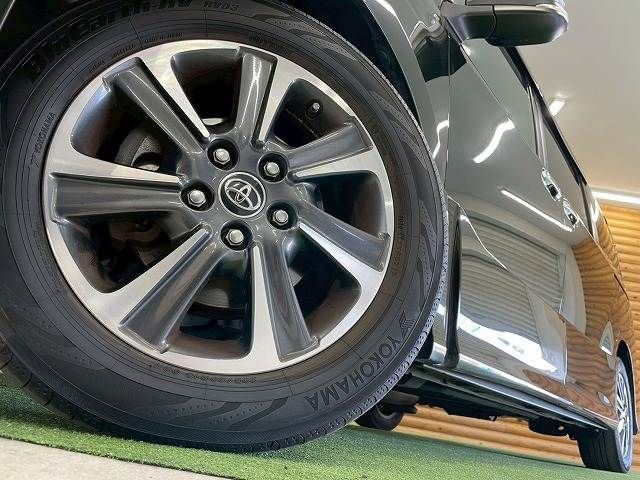 TOYOTA VOXY 2018 Image 31