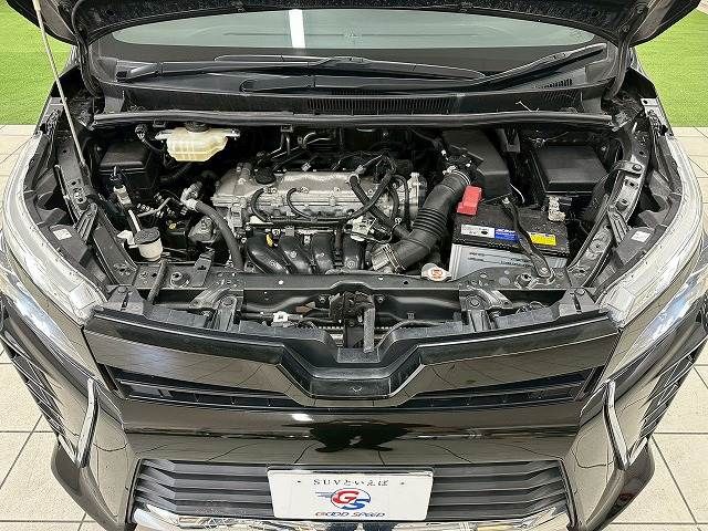 TOYOTA VOXY 2018 Image 31