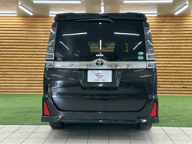 TOYOTA VOXY 2018 Image 31