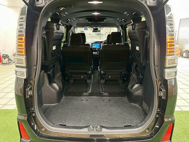 TOYOTA VOXY 2018 Image 31