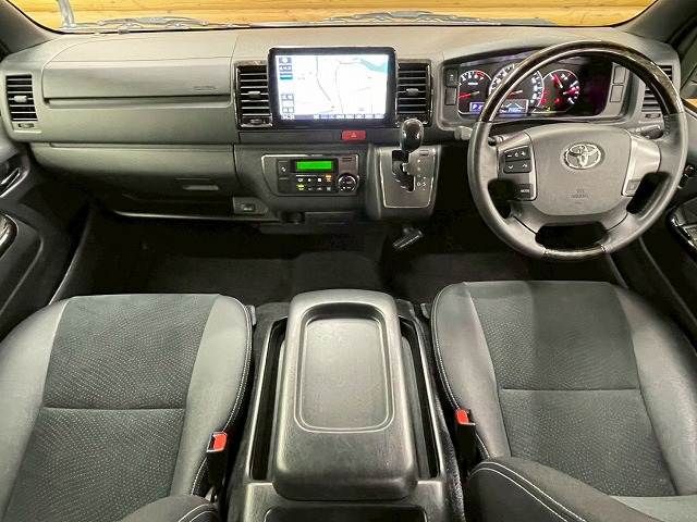 TOYOTA HIACE VAN 2WD 2020 Image 31