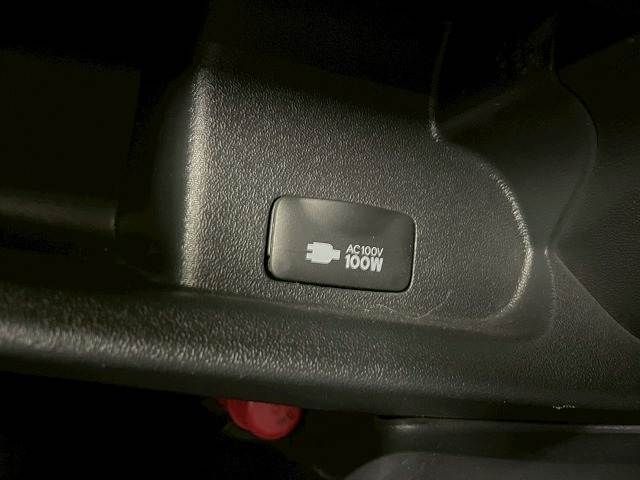 TOYOTA HIACE VAN 2WD 2020 Image 31