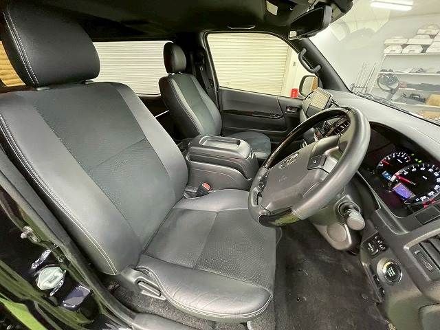 TOYOTA HIACE VAN 2WD 2020 Image 31