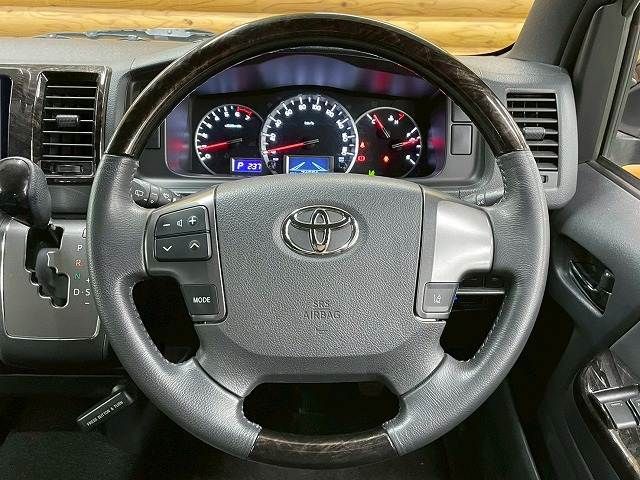 TOYOTA HIACE VAN 2WD 2020 Image 31