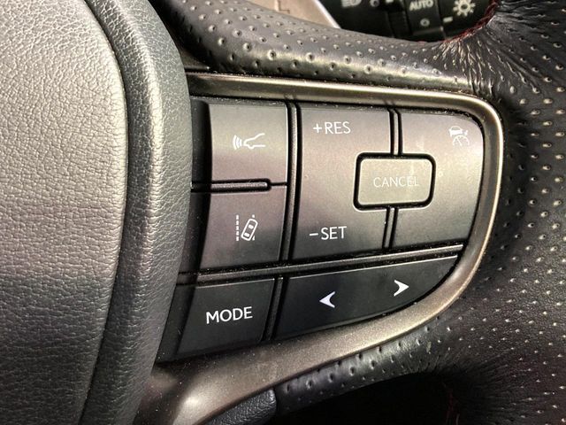 TOYOTA LEXUS UX250H 2019 Image 31