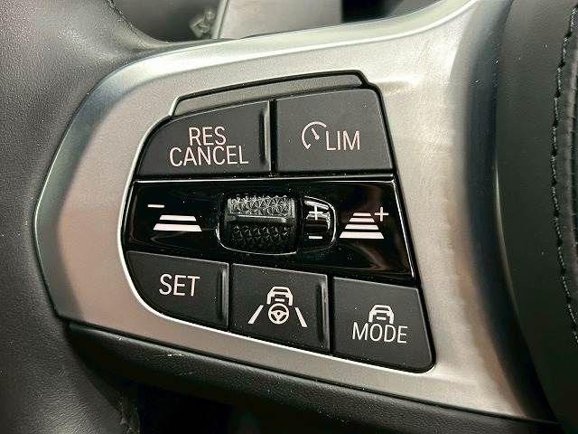 BMW 5SERIES SEDAN 2021 Image 31