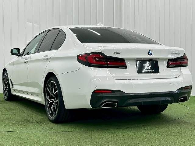 BMW 5SERIES SEDAN 2021 Image 31