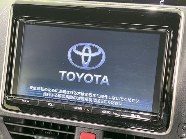 TOYOTA VOXY 2018 Image 31