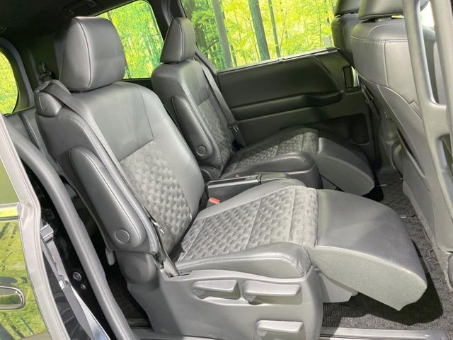 TOYOTA VOXY 2022 Image 31