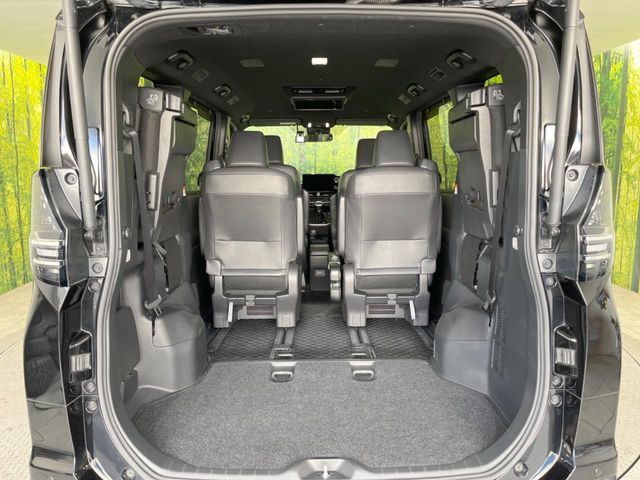 TOYOTA VOXY 2022 Image 31