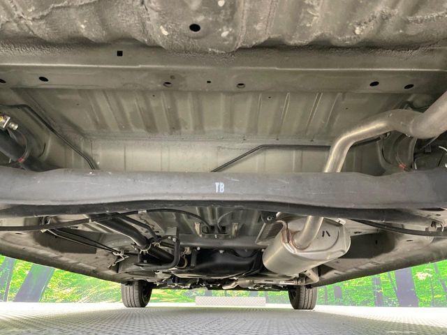 HONDA N BOX 2017 Image 31