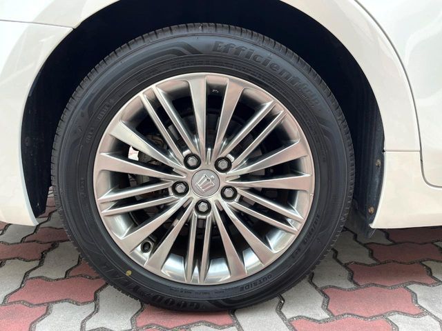 TOYOTA CROWN SEDAN HYBRID 2015 Image 31