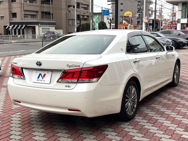 TOYOTA CROWN SEDAN HYBRID 2015 Image 31
