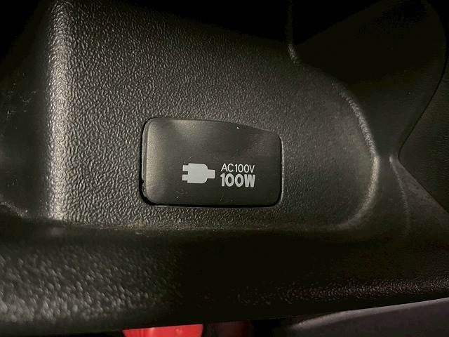 TOYOTA HIACE VAN 2WD 2017 Image 31