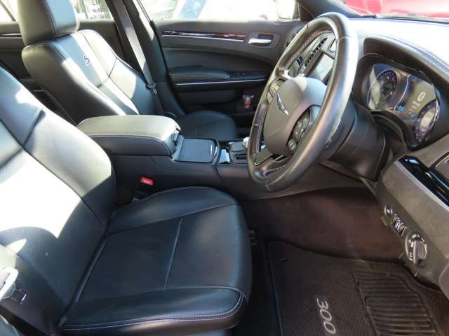 CHRYSLER 300 2017 Image 31