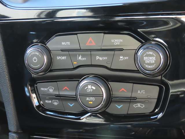 CHRYSLER 300 2017 Image 31