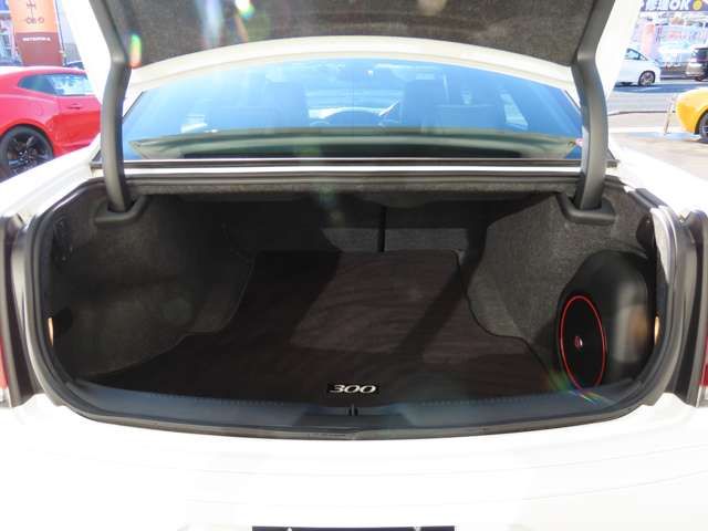 CHRYSLER 300 2017 Image 31