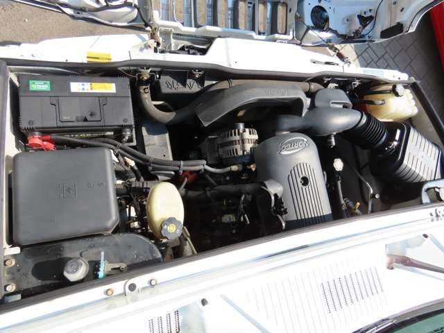 HUMMER H2 2004 Image 31