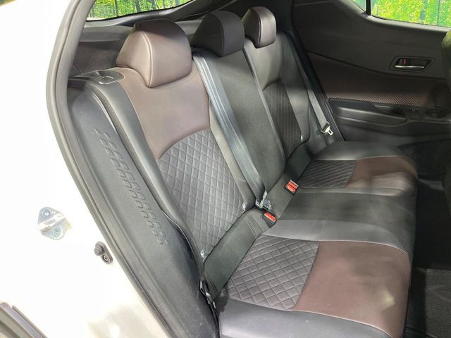 TOYOTA C-HR 2017 Image 31